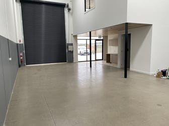 Unit 2/93 Yale Dr Epping VIC 3076 - Image 2