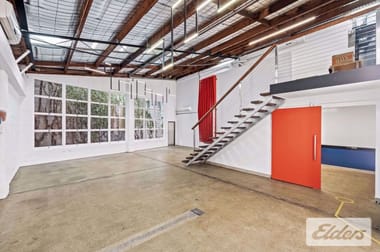 9 Creswell Street Newstead QLD 4006 - Image 2