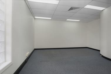7/2 Redman Road Dee Why NSW 2099 - Image 2