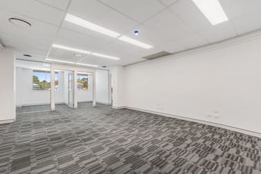 Level 1/Level 1 126 Bulcock Street Caloundra QLD 4551 - Image 2