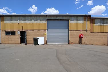 4/5 Dampier Road Welshpool WA 6106 - Image 1