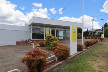 1/1-7 Wallangarra Road Stanthorpe QLD 4380 - Image 1