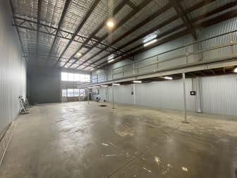 2/55 Railway Parade Rocklea QLD 4106 - Image 2