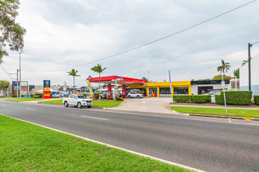 2/193 Philip Street Gladstone QLD 4680 - Image 1