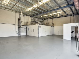 2/7 Barnett Pl Molendinar QLD 4214 - Image 3