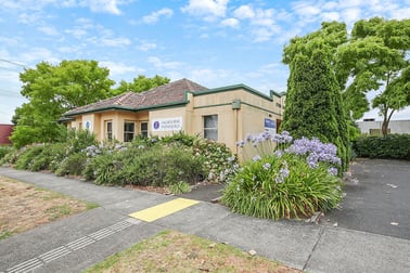 8 Hart Street Colac VIC 3250 - Image 1