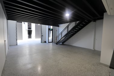 5/2 Case Street Southport QLD 4215 - Image 3