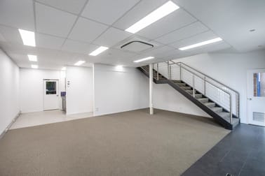24 Rocklea Drive Port Melbourne VIC 3207 - Image 3