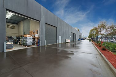 7 / 42 Sabre Drive Port Melbourne VIC 3207 - Image 2