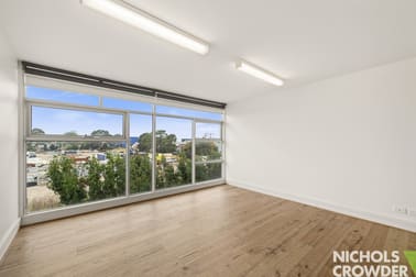 2/9 Melaleuca Drive Cheltenham VIC 3192 - Image 1