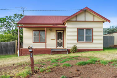 27 Griffith Street Maddingley VIC 3340 - Image 2