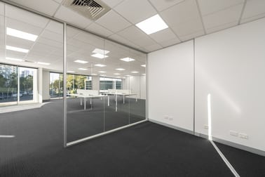 21/75 Lorimer Street Docklands VIC 3008 - Image 3