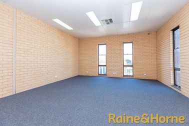 2/272 Macquarie Street Dubbo NSW 2830 - Image 3