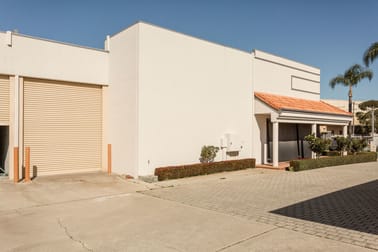 2/95 Bannister Road Canning Vale WA 6155 - Image 2