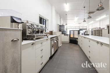 3/3 Queen Street Bundaberg North QLD 4670 - Image 2