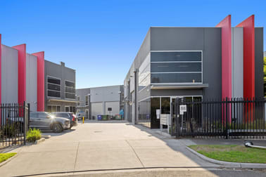 16/88 Wirraway Port Melbourne VIC 3207 - Image 2