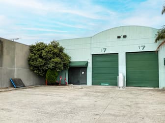 2/7 Rutherford Road Seaford VIC 3198 - Image 2