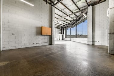 Unit 2/2-6 Enterprise Avenue Berwick VIC 3806 - Image 3