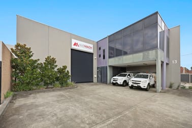 13 Beach Avenue Mordialloc VIC 3195 - Image 2