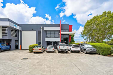 5/90 Fison Avenue Eagle Farm QLD 4009 - Image 1