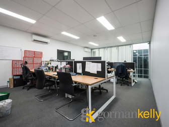 Unit 5/177 Salmon Street Port Melbourne VIC 3207 - Image 2