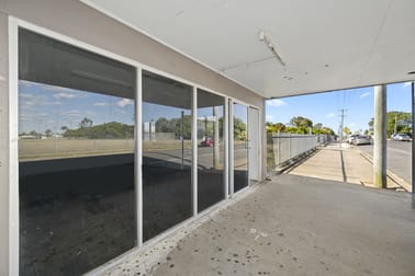 4/2 Novakoski Street Kepnock QLD 4670 - Image 2