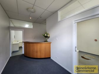 7/143 Racecourse Road Ascot QLD 4007 - Image 2