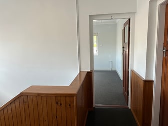 Suite 1/123 Bay Terrace Wynnum QLD 4178 - Image 2