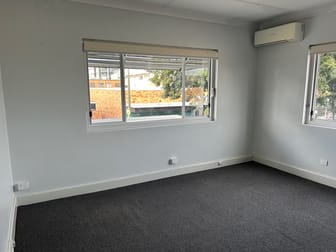 Suite 1/123 Bay Terrace Wynnum QLD 4178 - Image 3