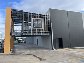 1/18 Collins Road Melton VIC 3337 - Image 1