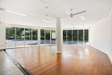 1/471 Esplanade Torquay QLD 4655 - Image 3