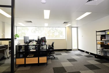 1/633 High Street Road Mount Waverley VIC 3149 - Image 3