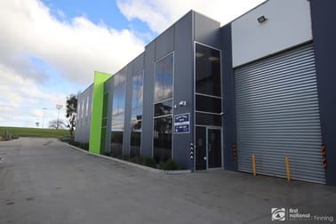 2/1445 South Gippsland Cranbourne VIC 3977 - Image 2
