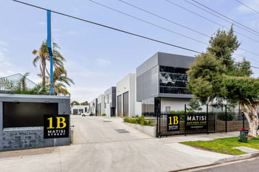 Click to view all images 15/1B Matisi Street Thornbury VIC 3071 - Image 3