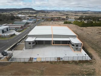 Unit 2/34 Finlay Road Goulburn NSW 2580 - Image 1