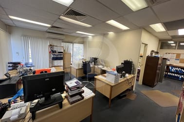 22 PRINCE WILLIAM DRIVE Seven Hills NSW 2147 - Image 3