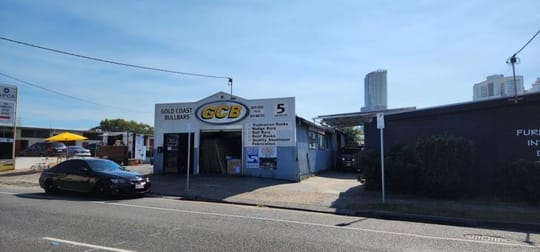 5 Surfers Avenue Mermaid Beach QLD 4218 - Image 2