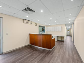 part of/11 William Street Blackstone QLD 4304 - Image 2