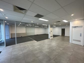 Unit 2/2-484 Graham St Port Melbourne VIC 3207 - Image 3
