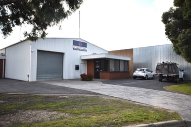 2/2 Hempel Street Wodonga VIC 3690 - Image 3