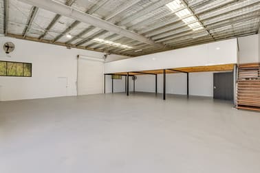 5/30 Fremantle Street Burleigh Heads QLD 4220 - Image 3
