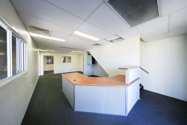 11 Donaldson Street Manunda QLD 4870 - Image 2
