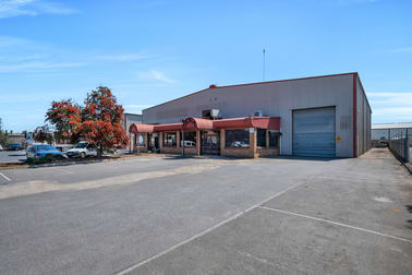 Units 4 - 5/150-152 Francis Road Wingfield SA 5013 - Image 2