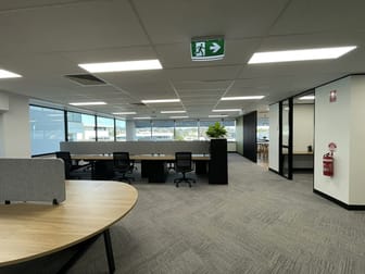 4.02, 301 Coronation Drive Milton QLD 4064 - Image 2