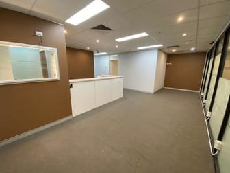 4/25-29 Hunter St Hornsby NSW 2077 - Image 2