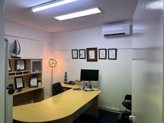 Suite A/184 Bay Terrace Wynnum QLD 4178 - Image 3