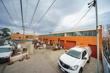2/6-8 Henley Court Moorabbin VIC 3189 - Image 3