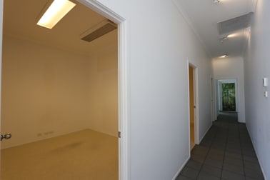 6/109 West Burleigh Road Burleigh Heads QLD 4220 - Image 3