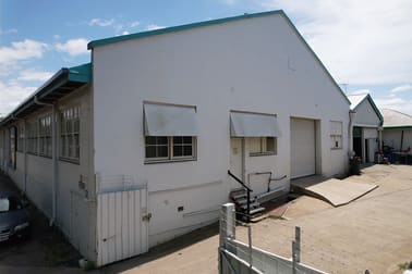 1/21 Perry Street Bundaberg North QLD 4670 - Image 1