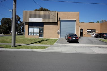 1/1 Eastgate Court Wantirna VIC 3152 - Image 2